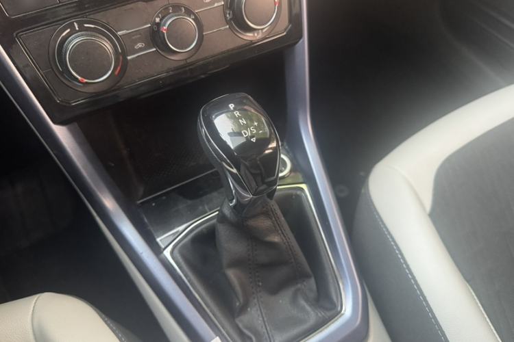 Used Volkswagen T-Cross 2019 280TSI DSG Comfort Edition Gear Lever