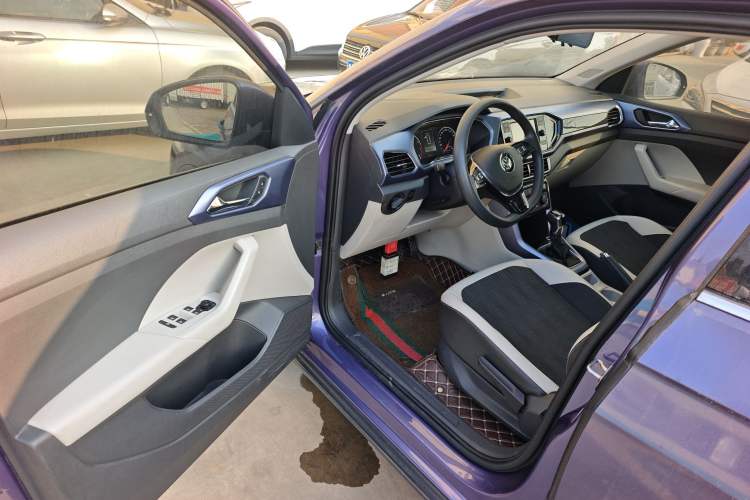 Used Volkswagen T-Cross 2019 280TSI DSG Comfort Edition Interior 3