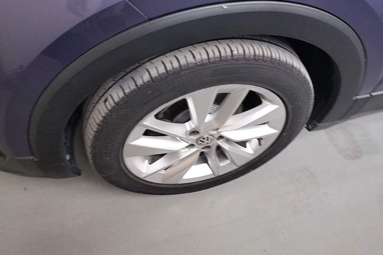 Used Volkswagen T-Cross 2019 280TSI DSG Comfort Edition Left Front Wheel Hub