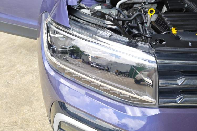 Used Volkswagen T-Cross 2019 280TSI DSG Comfort Edition Right Front Headlight