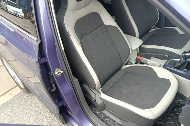 Used Volkswagen T-Cross 2019 280TSI DSG Comfort Edition Right Front Seat