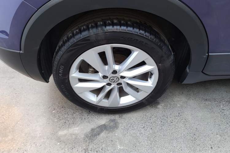 Used Volkswagen T-Cross 2019 1.5L Automatic Comfort Edition Right Rear Wheel Hub