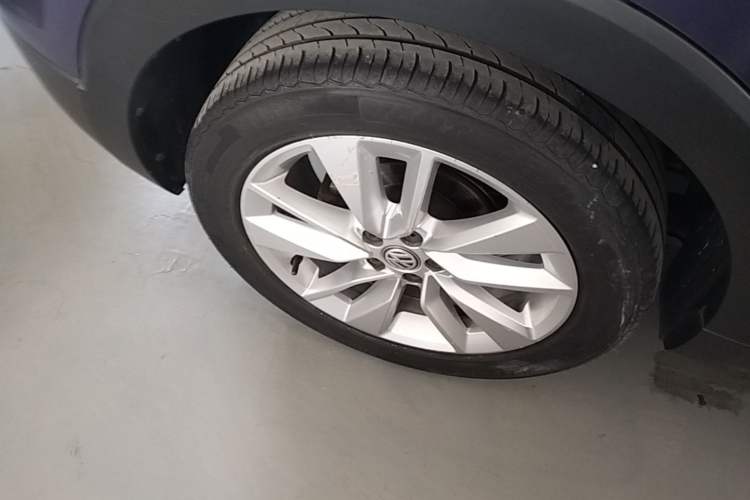 Used Volkswagen T-Cross 2019 280TSI DSG Comfort Edition Right Rear Wheel Hub