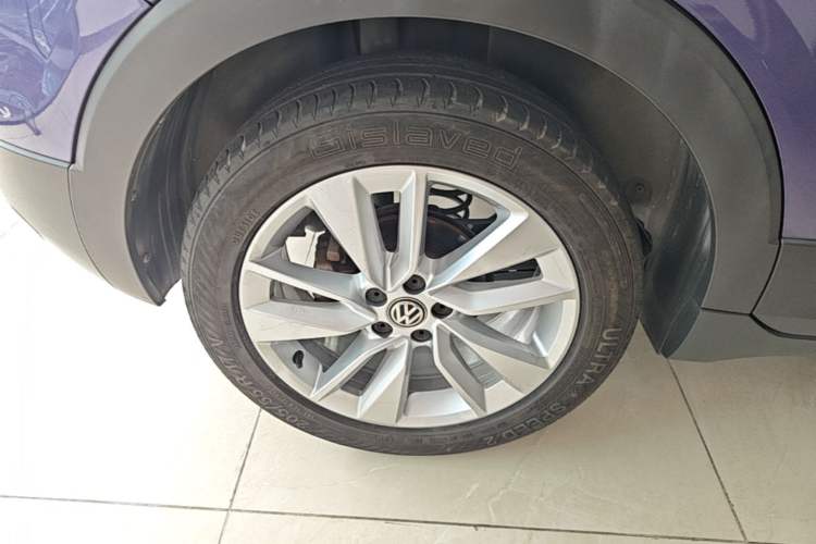 Used Volkswagen T-Cross 2019 1.5L Automatic Comfort Edition Right Rear Wheel Hub