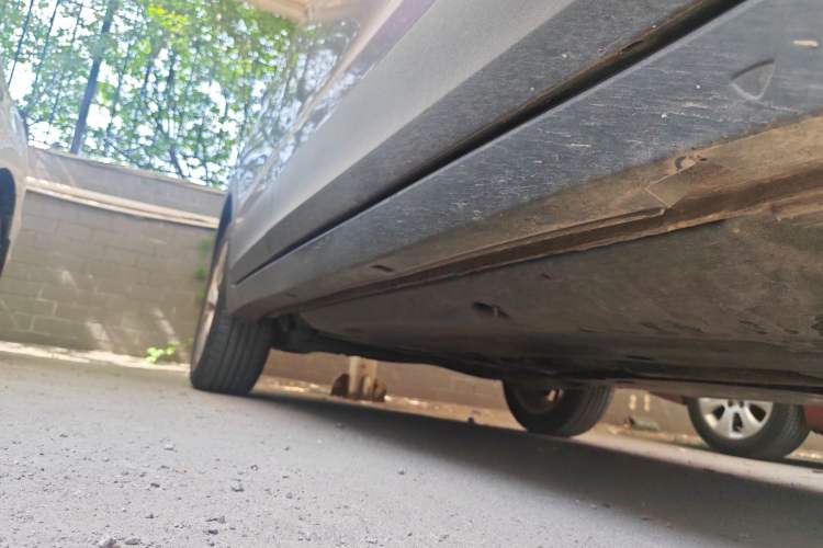 Used Volkswagen T-Cross 2019 280TSI DSG Comfort Edition Right Side Sill