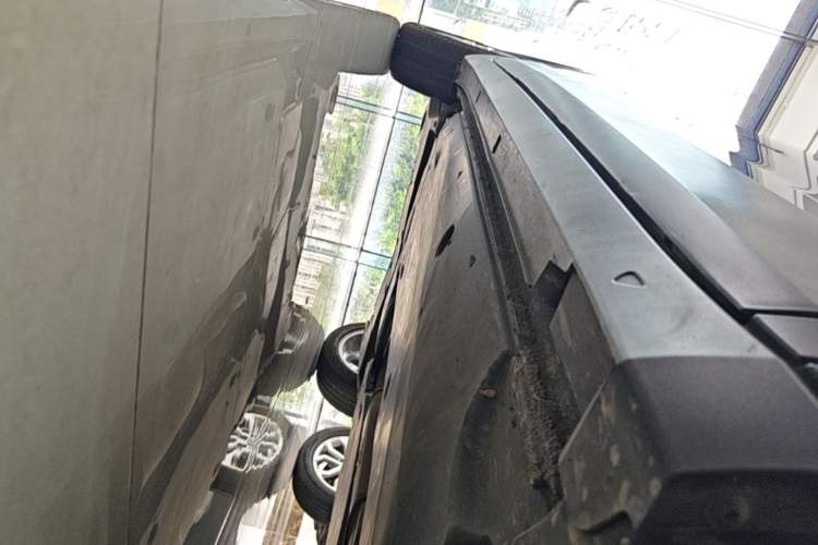 Used Volkswagen T-Cross 2019 1.5L Automatic Comfort Edition Right Side Sill