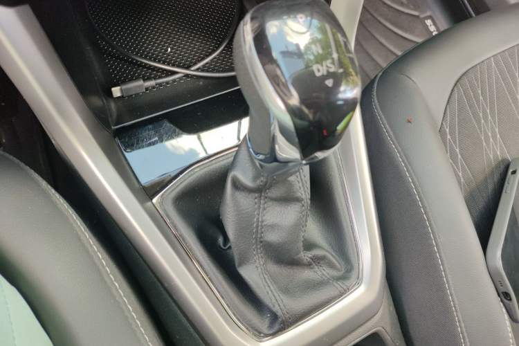 Used Volkswagen T-Cross 2019 280TSI DSG Comfort Edition Gear Lever