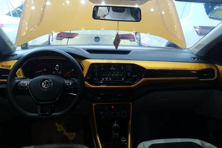 Used Volkswagen T-Cross 2019 280TSI DSG Comfort Edition Interior 2