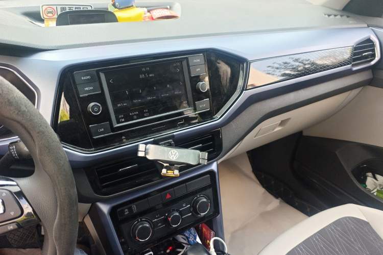 Used Volkswagen T-Cross 2019 1.5L Automatic Comfort Edition Audio And AC Panel