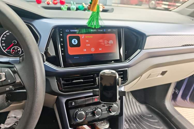 Used Volkswagen T-Cross 2019 1.5L Automatic Comfort Edition Audio And AC Panel