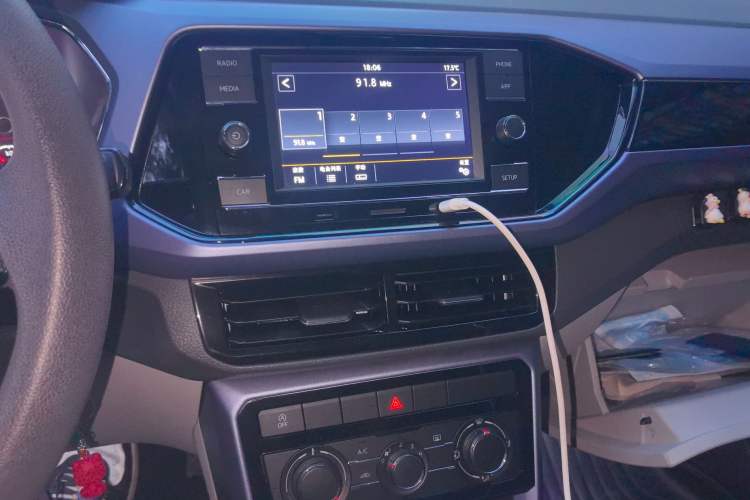 Used Volkswagen T-Cross 2019 1.5L Automatic Comfort Edition Audio And AC Panel