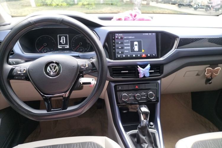 Used Volkswagen T-Cross 2019 1.5L Automatic Comfort Edition Center Console