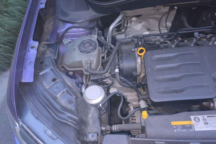Used Volkswagen T-Cross 2019 1.5L Automatic Comfort Edition Engine Bay Right