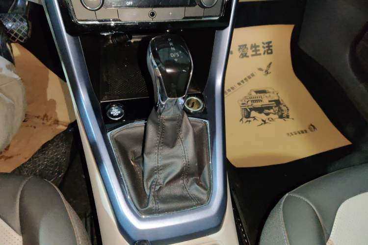 Used Volkswagen T-Cross 2019 280TSI DSG Luxury Edition Gear Lever