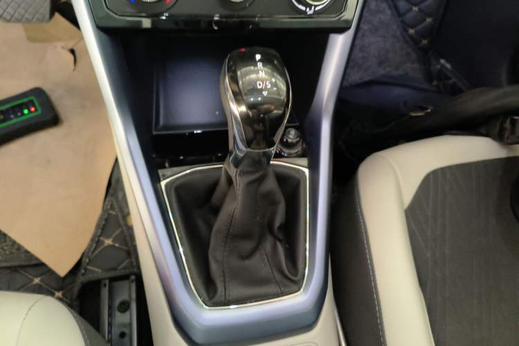 Used Volkswagen T-Cross 2019 1.5L Automatic Comfort Edition Gear Lever