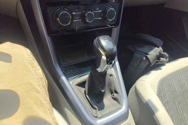 Used Volkswagen T-Cross 2019 280TSI DSG Comfort Edition Gear Lever