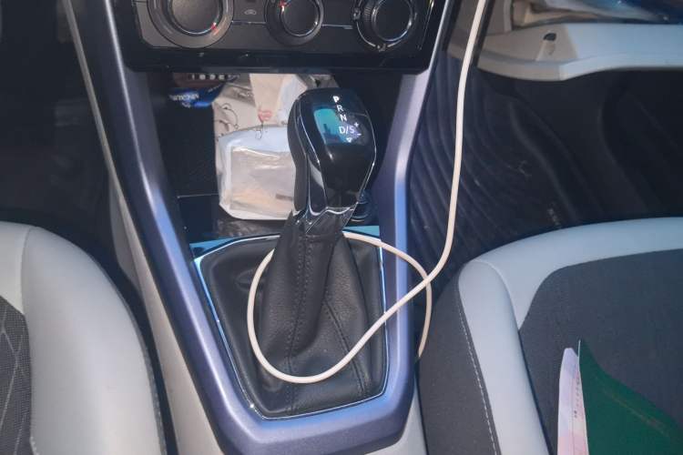 Used Volkswagen T-Cross 2019 1.5L Automatic Comfort Edition Gear Lever