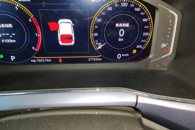 Used Volkswagen T-Cross 2019 280TSI DSG Luxury Edition Odometer Close Up