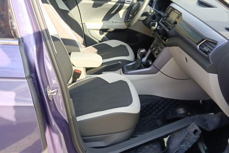 Used Volkswagen T-Cross 2019 280TSI DSG Comfort Edition Right Front Seat