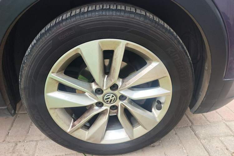 Used Volkswagen T-Cross 2019 1.5L Automatic Comfort Edition Right Front Wheel Hub