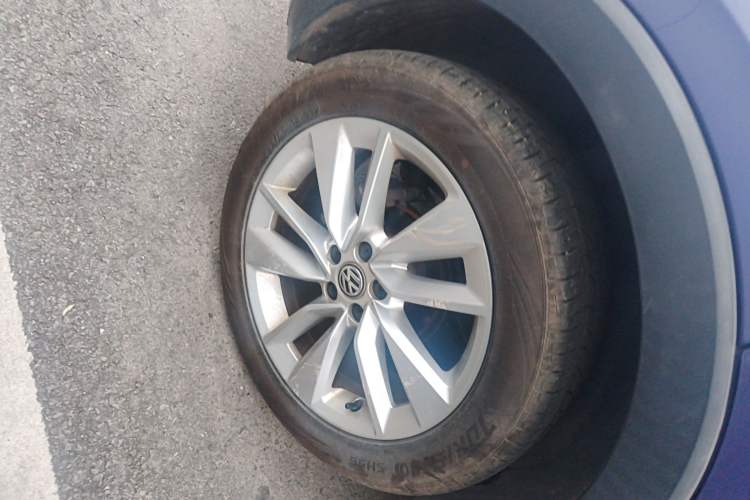 Used Volkswagen T-Cross 2019 280TSI DSG Comfort Edition Right Rear Wheel Hub