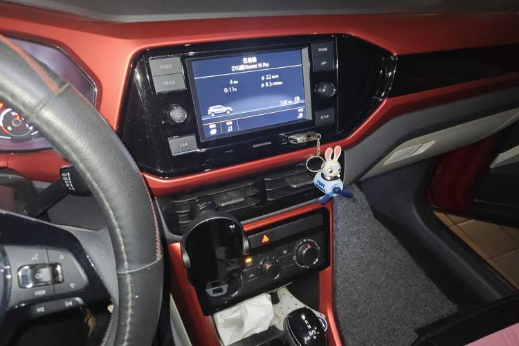 Used Volkswagen T-Cross 2019 280TSI DSG Comfort Edition Audio And AC Panel
