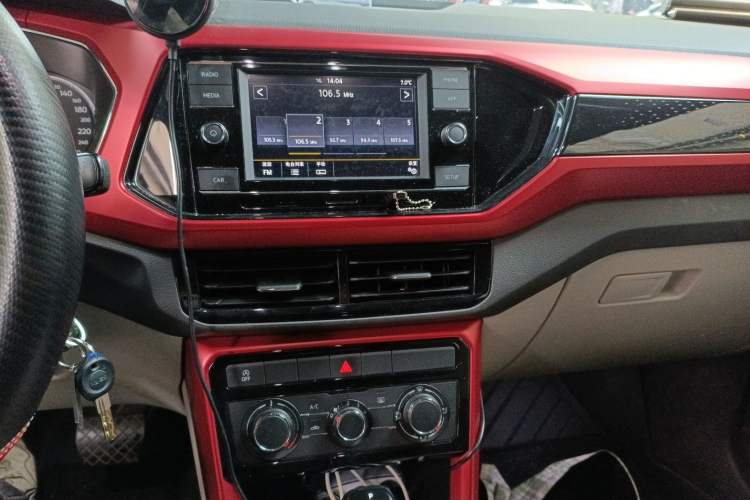 Used Volkswagen T-Cross 2019 280TSI DSG Comfort Edition Audio And AC Panel