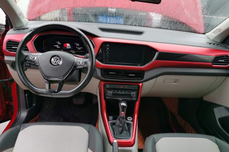 Used Volkswagen T-Cross 2019 280TSI DSG Luxury Edition Center Console