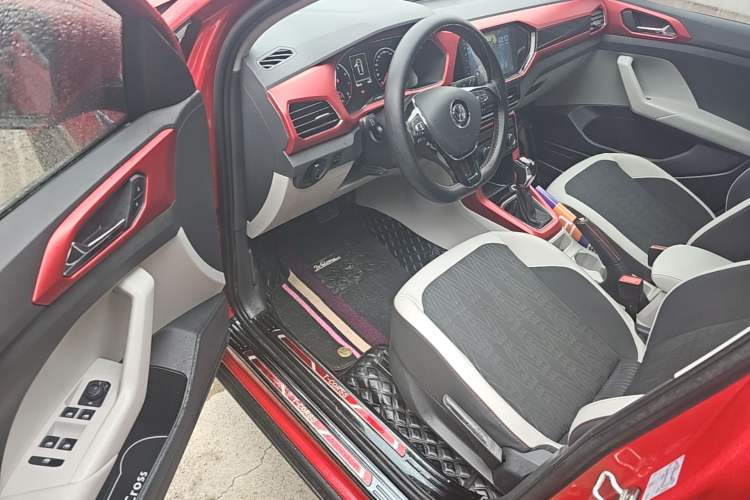 Used Volkswagen T-Cross 2019 1.5L Automatic Comfort Edition Driver Seat