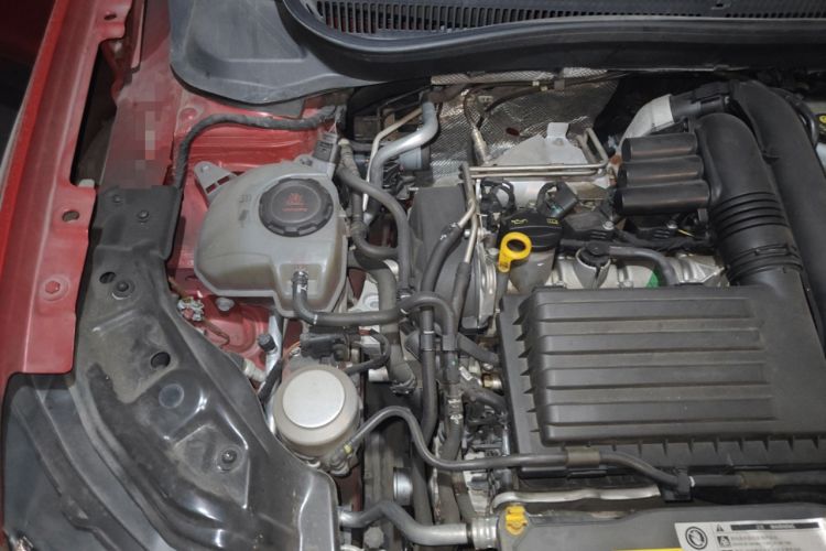 Used Volkswagen T-Cross 2019 280TSI DSG Comfort Edition Engine Bay Right