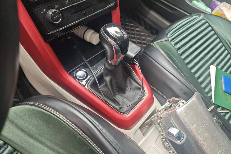Used Volkswagen T-Cross 2019 280TSI DSG Luxury Edition Gear Lever