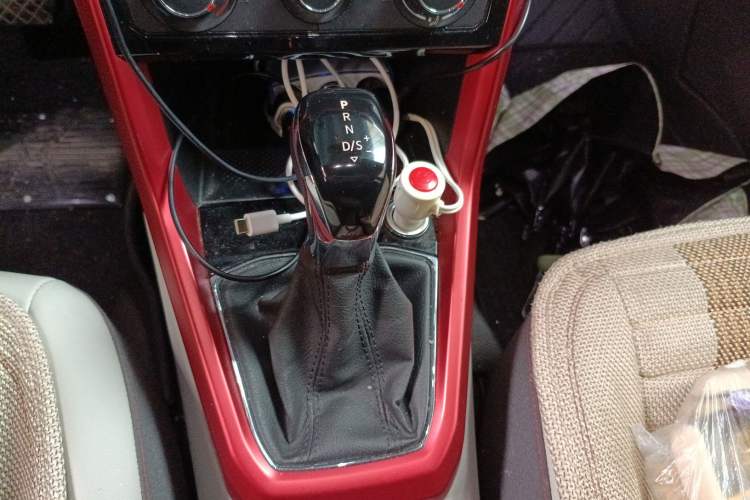 Used Volkswagen T-Cross 2019 280TSI DSG Comfort Edition Gear Lever