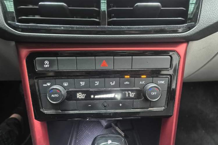 Used Volkswagen T-Cross 2019 280TSI DSG Luxury Edition Interior 3