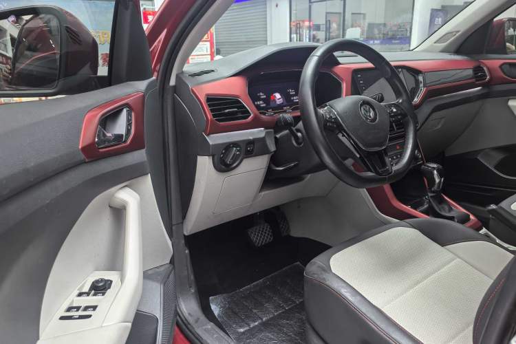 Used Volkswagen T-Cross 2019 280TSI DSG Luxury Edition Interior 4
