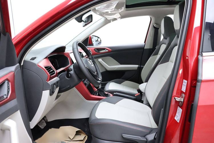 Used Volkswagen T-Cross 2019 280TSI DSG Luxury Edition Interior 8