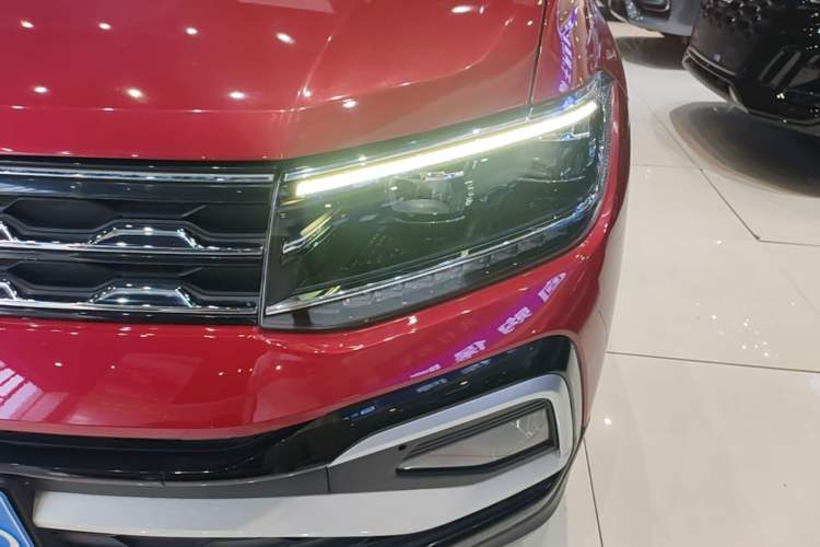 Used Volkswagen T-Cross 2019 1.5L Automatic Comfort Edition Left Front Headlight