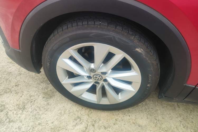 Used Volkswagen T-Cross 2019 280TSI DSG Comfort Edition Left Front Wheel Hub