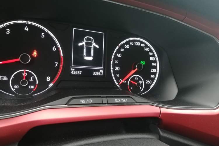 Used Volkswagen T-Cross 2019 280TSI DSG Comfort Edition Odometer Close Up