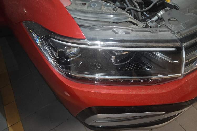 Used Volkswagen T-Cross 2019 280TSI DSG Comfort Edition Right Front Headlight