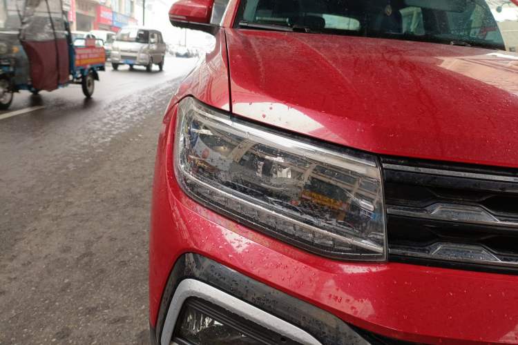 Used Volkswagen T-Cross 2019 280TSI DSG Comfort Edition Right Front Headlight
