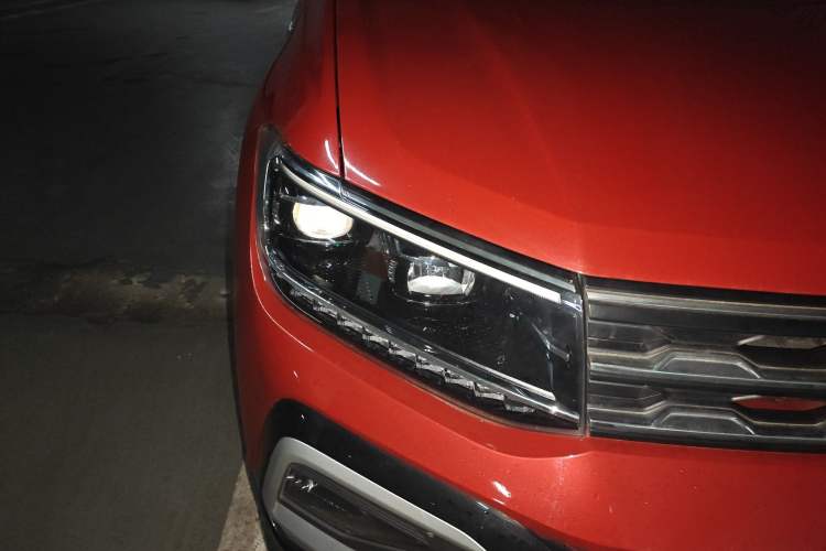 Used Volkswagen T-Cross 2019 1.5L Automatic Comfort Edition Right Front Headlight