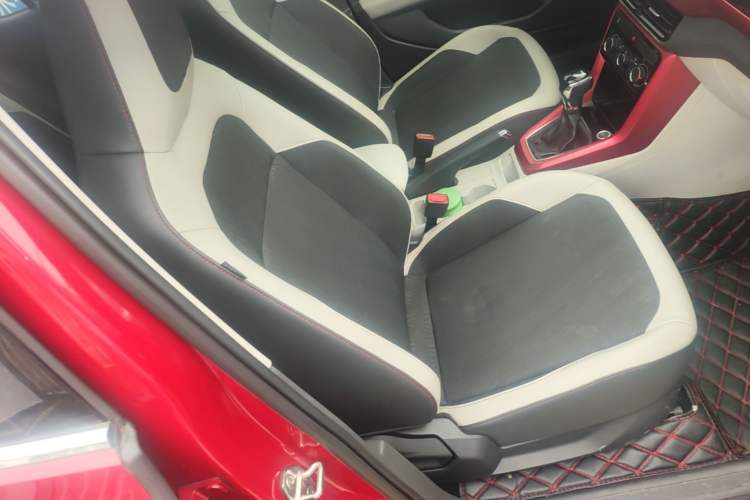 Used Volkswagen T-Cross 2019 280TSI DSG Comfort Edition Right Front Seat
