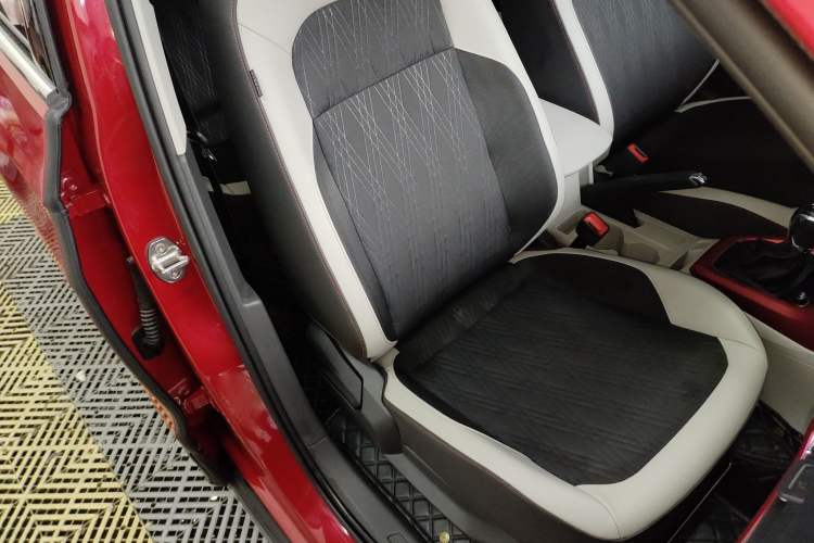 Used Volkswagen T-Cross 2019 1.5L Automatic Comfort Edition Right Front Seat