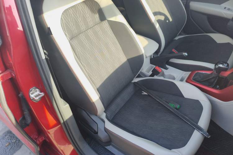 Used Volkswagen T-Cross 2019 1.5L Automatic Comfort Edition Right Front Seat