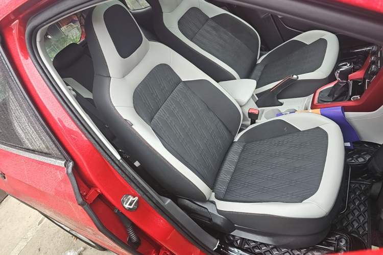 Used Volkswagen T-Cross 2019 1.5L Automatic Comfort Edition Right Front Seat