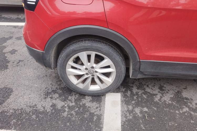 Used Volkswagen T-Cross 2019 280TSI DSG Comfort Edition Right Rear Wheel Hub