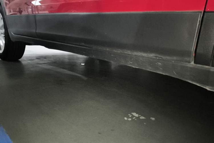 Used Volkswagen T-Cross 2019 280TSI DSG Comfort Edition Right Side Sill
