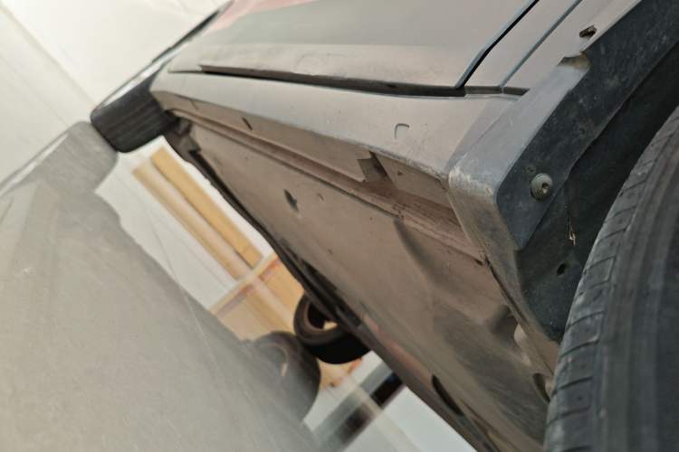 Used Volkswagen T-Cross 2019 1.5L Automatic Comfort Edition Right Side Sill