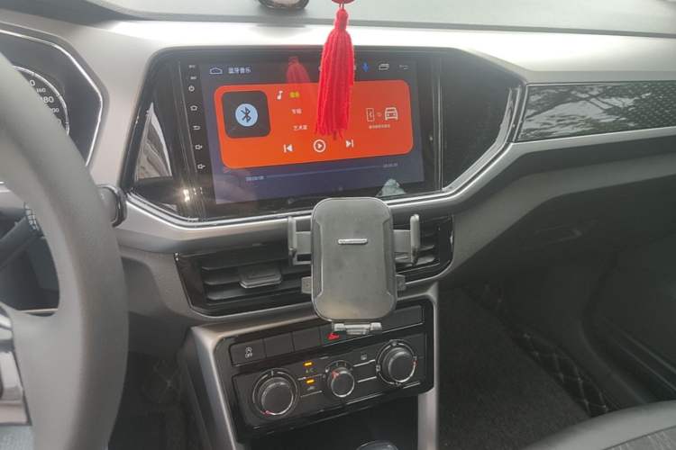 Used Volkswagen T-Cross 2019 280TSI DSG Comfort Edition Audio And AC Panel