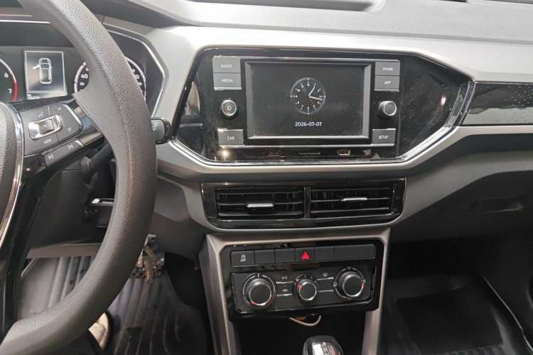 Used Volkswagen T-Cross 2019 1.5L Automatic Comfort Edition Audio And AC Panel